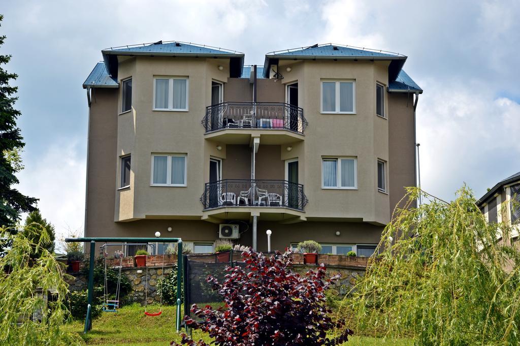 Apartments Vila Vrdnik Εξωτερικό φωτογραφία